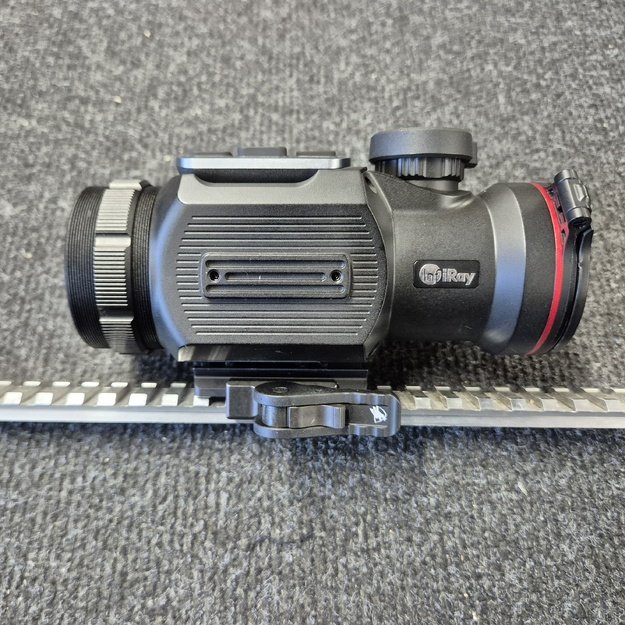 ADM-RQD laikiklis RICO Iray AC03